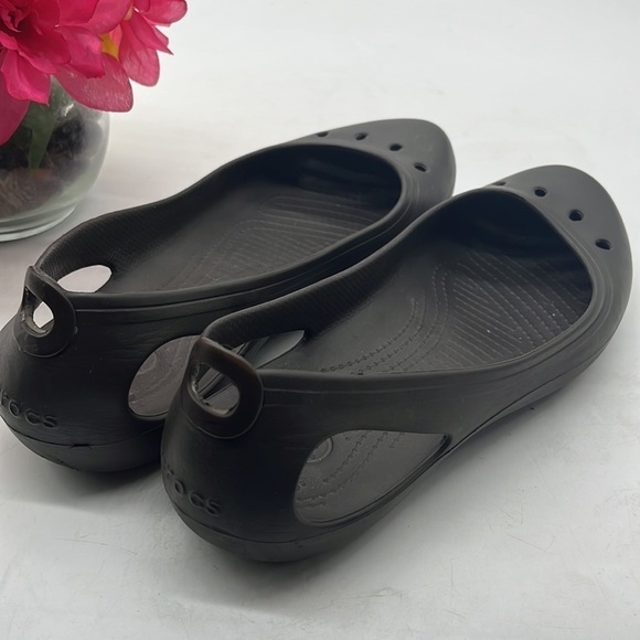 Crocs brown ballet flats Sz 11. CR0175A - Picture 3 of 7